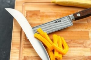 The Role of Blade Length in Cutting Mechanics